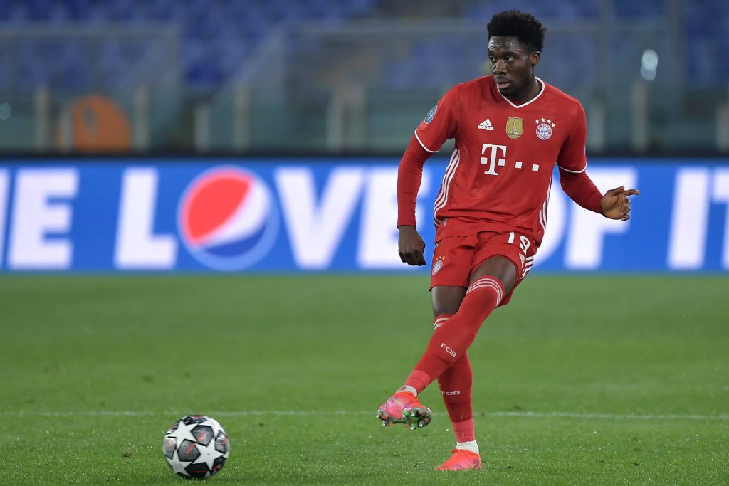 Chelsea are weighing a January move for Bayern Munich star Alphonso Davies. (Photo Andrea Staccioli / Insidefoto)
