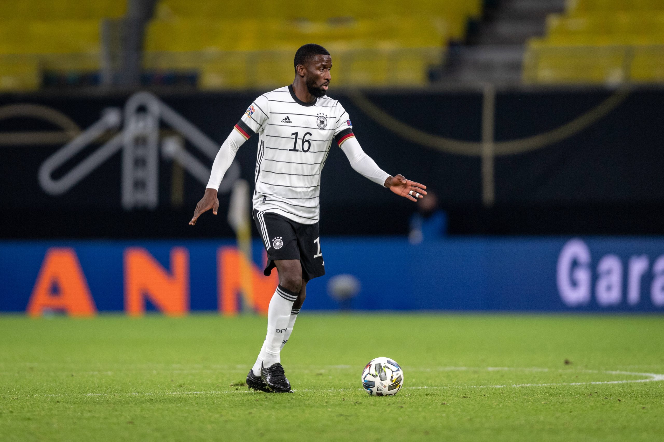 Transfer News: Barcelona lead Real Madrid in the race to sign Chelsea star Antonio Rudiger.