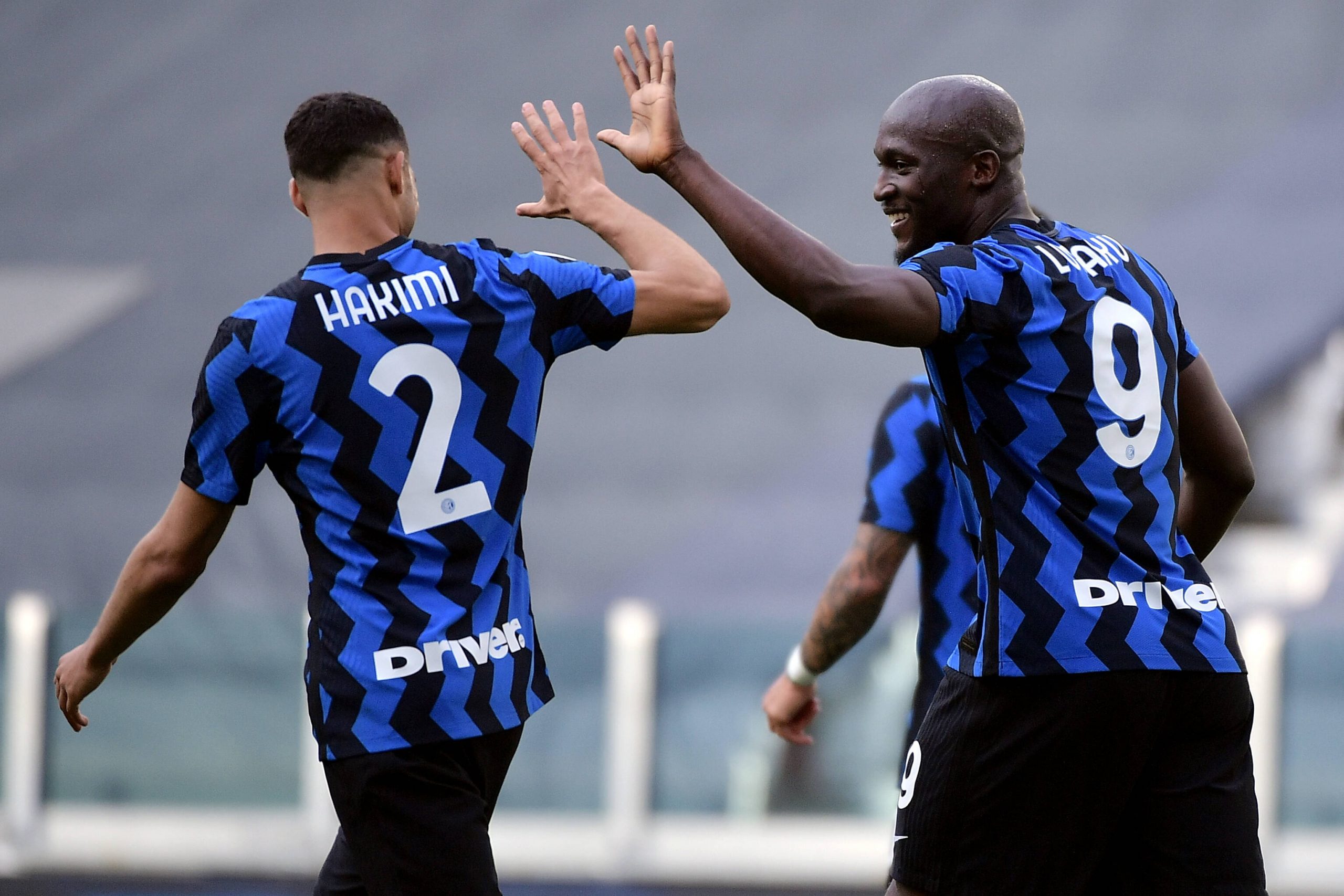 Both Achraf Hakimi and Romelu Lukaku won the Serie A title with Inter Milan this year and are linked with a transfer to Chelsea.