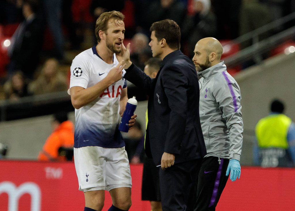 Chelsea boss Mauricio Pochettino weighs in on facing Tottenham without Harry Kane. (COLORSPORT/DANIEL BEARHAM PUBLICATION)