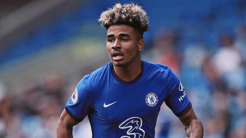 Manchester City are keeping tabs on Chelsea full-back Ian Maatsen. 