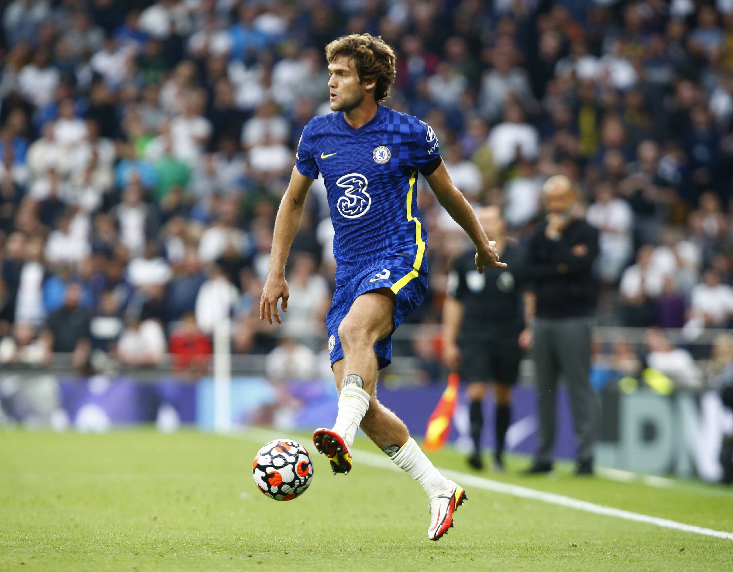 Transfer News: Chelsea defender Marcos Alonso is considering handing in a transfer request to force a move to Barcelona.