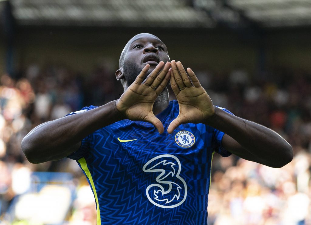 Tottenham Hotspur are considering a loan move for Chelsea star Romelu Lukaku.