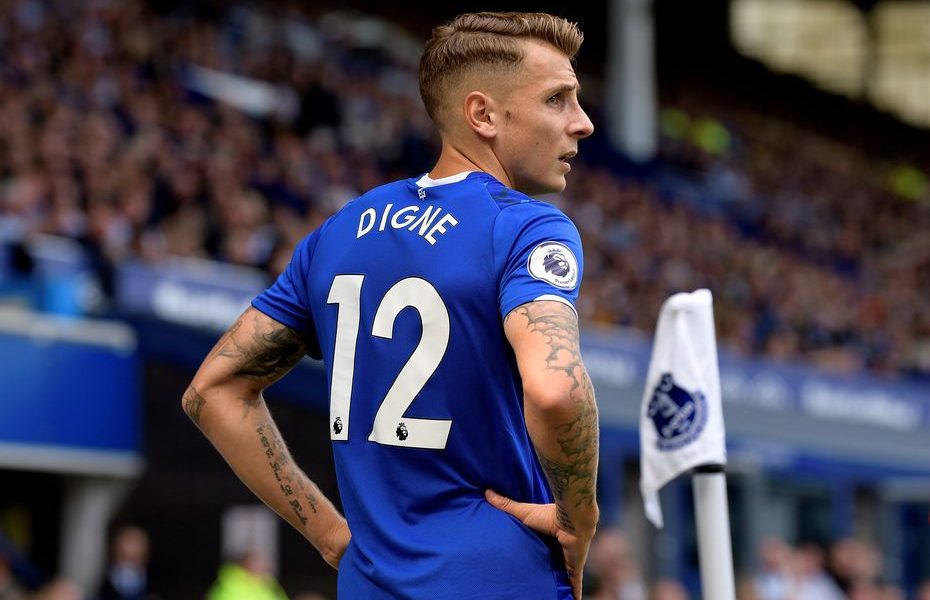 Transfer boost for Chelsea as Newcastle United drop out out ofLucas Digne race.