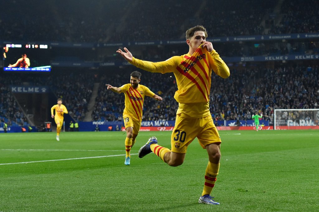 Chelsea are monitoring Barcelona youngster situation Gavi this summer. (Photo by PAU BARRENA/AFP via Getty Images)