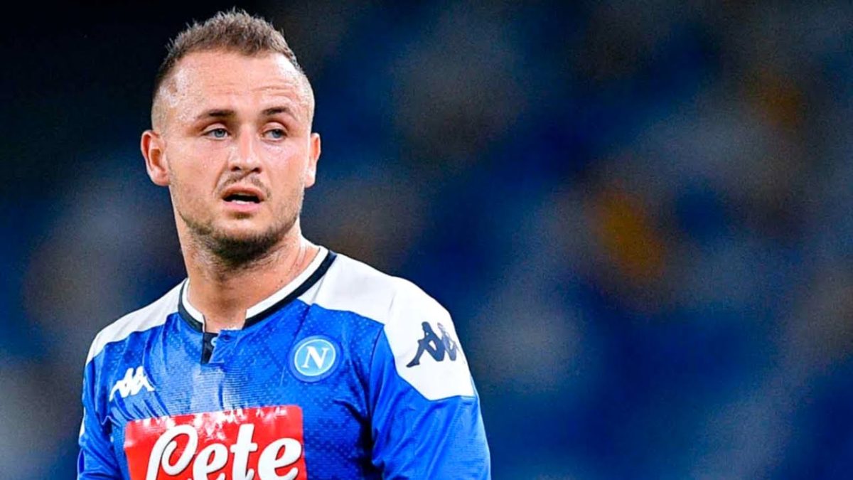 Transfer News: Napoli midfielder Stanislav Lobotka received call from Chelsea for a potential move.