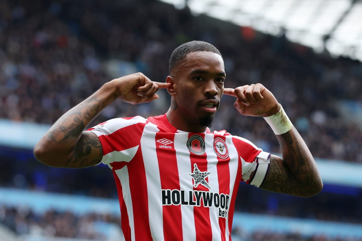Chelsea are urged to sign Brentford striker Ivan Toney to replace Pierre-Emerick Aubameyang.