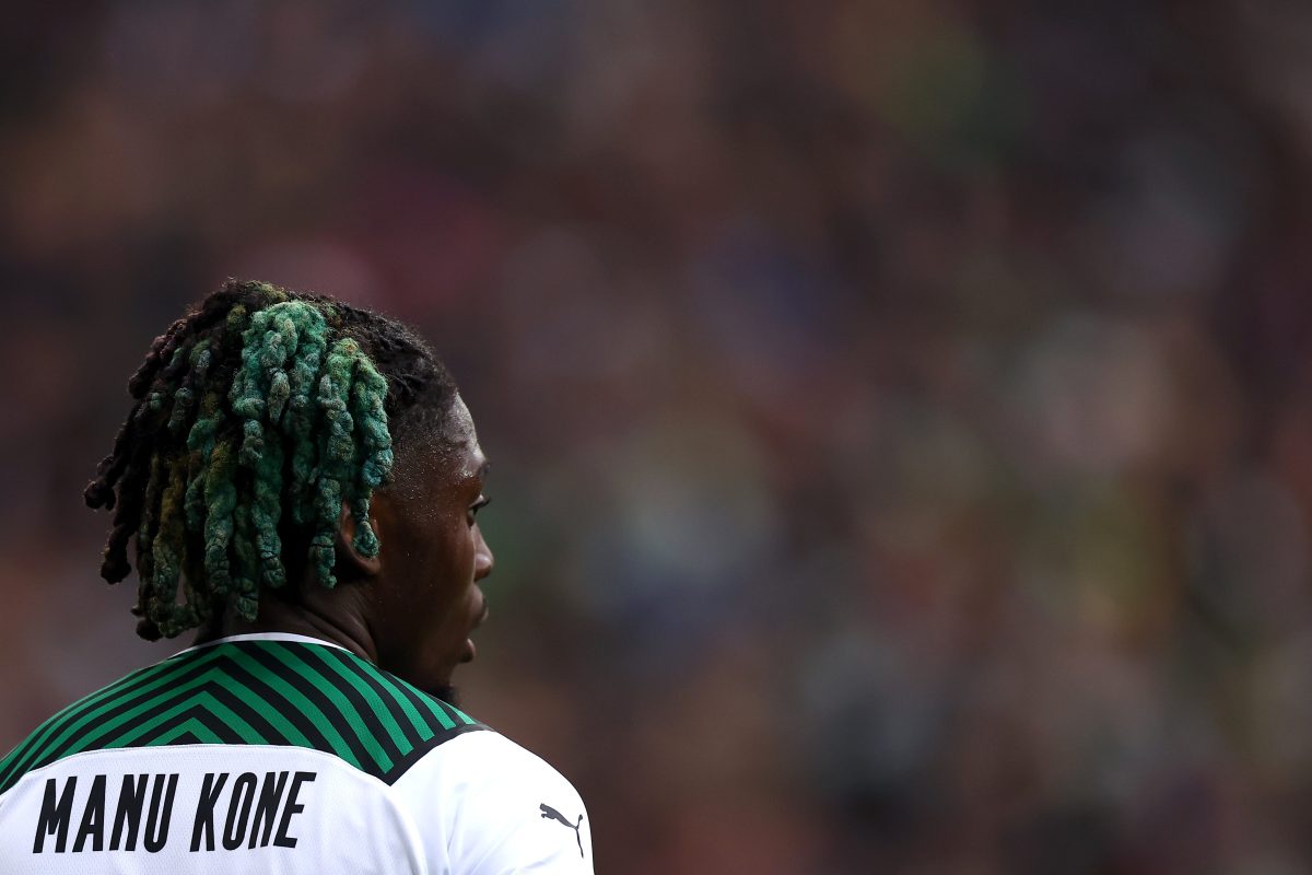 Fabrizio Romano confirms Chelsea are keeping an eye on Manu Kone. (OneFootball/Getty Images)