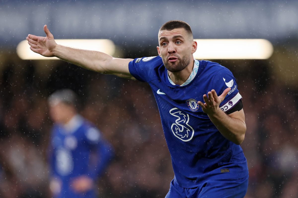 Rio Ferdinand urges Manchester United to beat Manchester City to Chelsea star Mateo Kovacic.
