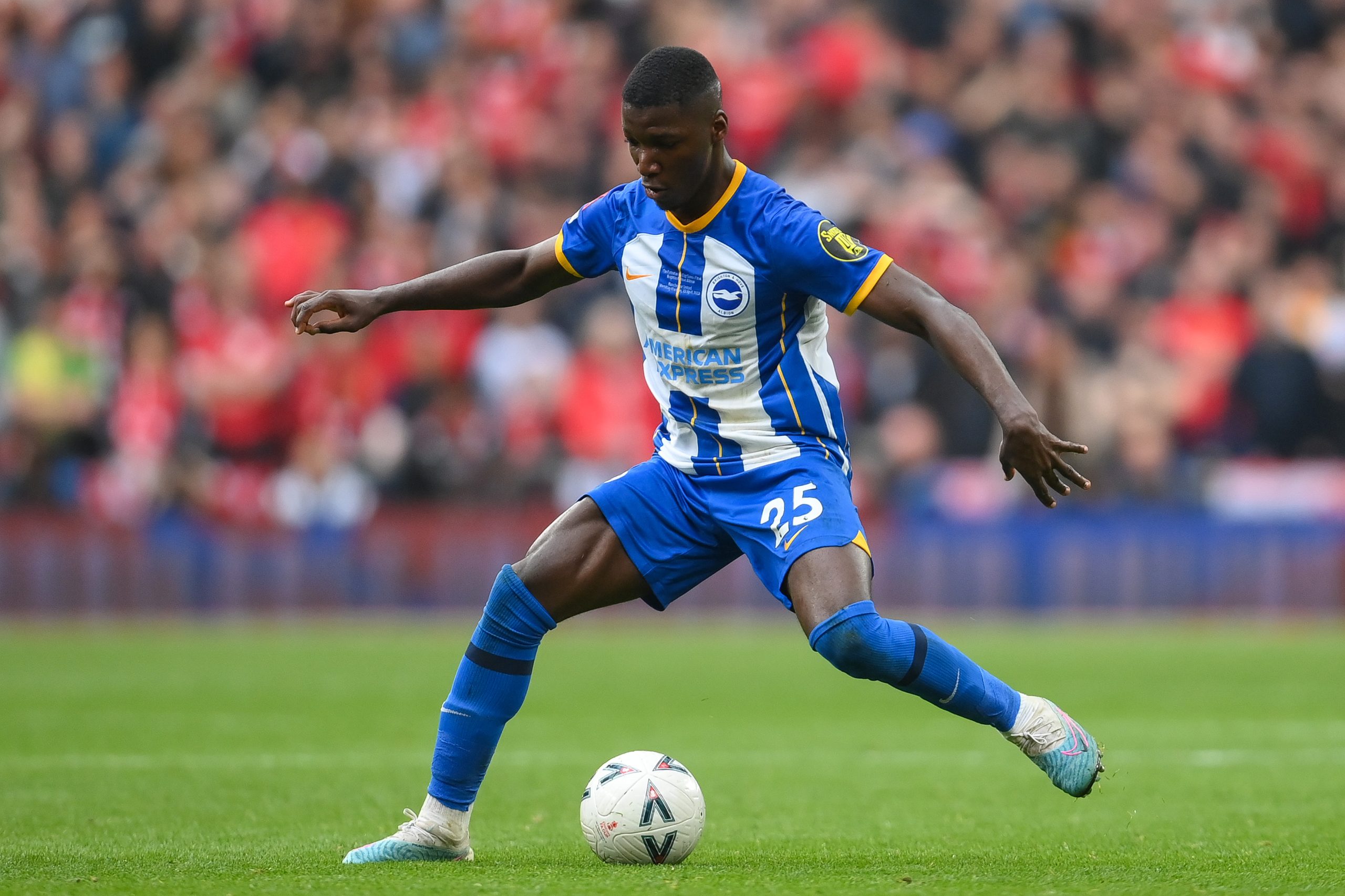 Brighton star Moises Caicedo admits he cannot say no to Chelsea.
