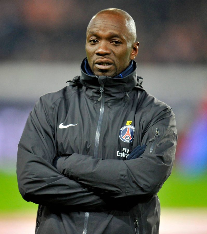 Makelele as assistant coach at PSG. 
