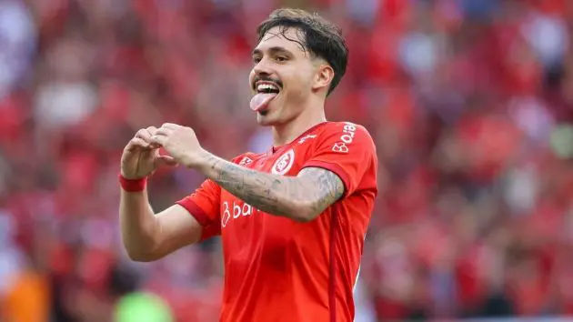 Chelsea are one of the clubs that have an interest in Internacional winger Mauricio.